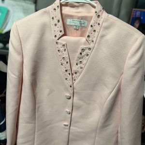 Beautiful Pink 2PC Tahari Skirt Suit
